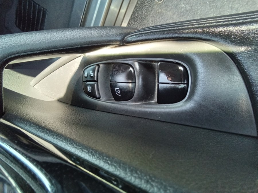2019 Nissan Rogue FWD SL, available for sale in Irvington, New Jersey | NJ Used Cars Center. Irvington, New Jersey 2019 Nissan Rogue FWD SL, available for sale in Irvington, New Jersey | NJ Used Cars Center. Irvington, New Jersey