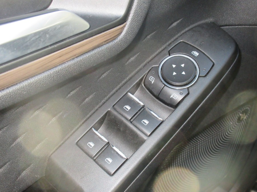 2020 Ford Escape Titanium AWD, available for sale in Linden, New Jersey | Route 27 Auto Mall. Linden, New Jersey 2020 Ford Escape Titanium AWD, available for sale in Linden, New Jersey | Route 27 Auto Mall. Linden, New Jersey
