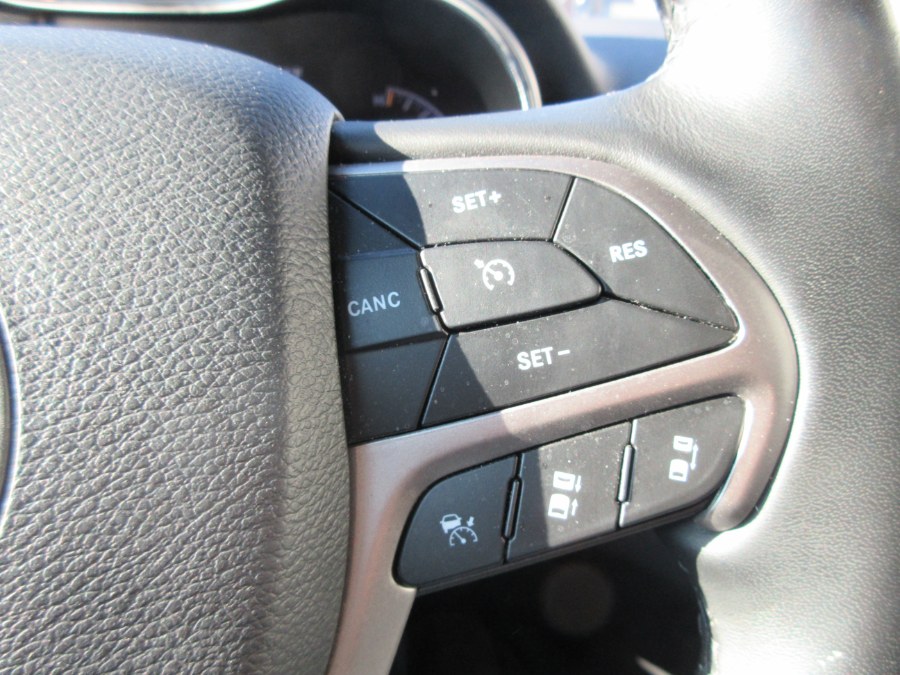 2020 Jeep Grand Cherokee Limited 4x4, available for sale in Linden, New Jersey | Route 27 Auto Mall. Linden, New Jersey 2020 Jeep Grand Cherokee Limited 4x4, available for sale in Linden, New Jersey | Route 27 Auto Mall. Linden, New Jersey