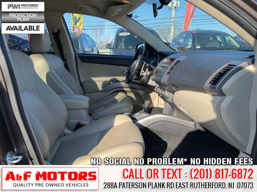 2010 Mitsubishi Outlander 4WD 4dr XLS, available for sale in East Rutherford, New Jersey | A&F Motors LLC. East Rutherford, New Jersey 2010 Mitsubishi Outlander 4WD 4dr XLS, available for sale in East Rutherford, New Jersey | A&F Motors LLC. East Rutherford, New Jersey