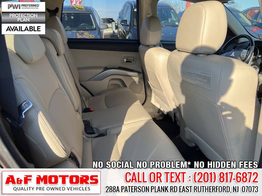 2010 Mitsubishi Outlander 4WD 4dr XLS, available for sale in East Rutherford, New Jersey | A&F Motors LLC. East Rutherford, New Jersey 2010 Mitsubishi Outlander 4WD 4dr XLS, available for sale in East Rutherford, New Jersey | A&F Motors LLC. East Rutherford, New Jersey