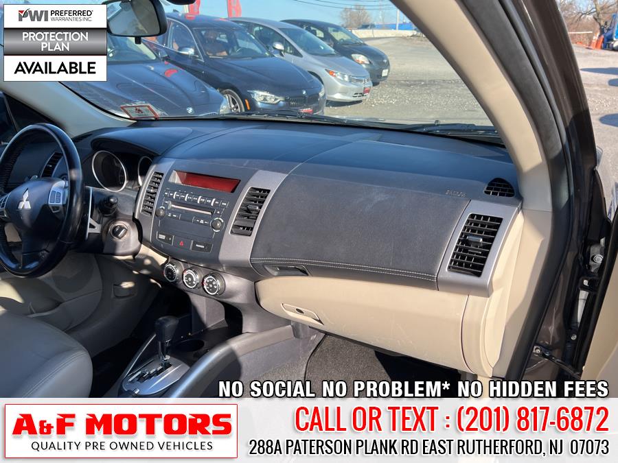 2010 Mitsubishi Outlander 4WD 4dr XLS, available for sale in East Rutherford, New Jersey | A&F Motors LLC. East Rutherford, New Jersey 2010 Mitsubishi Outlander 4WD 4dr XLS, available for sale in East Rutherford, New Jersey | A&F Motors LLC. East Rutherford, New Jersey