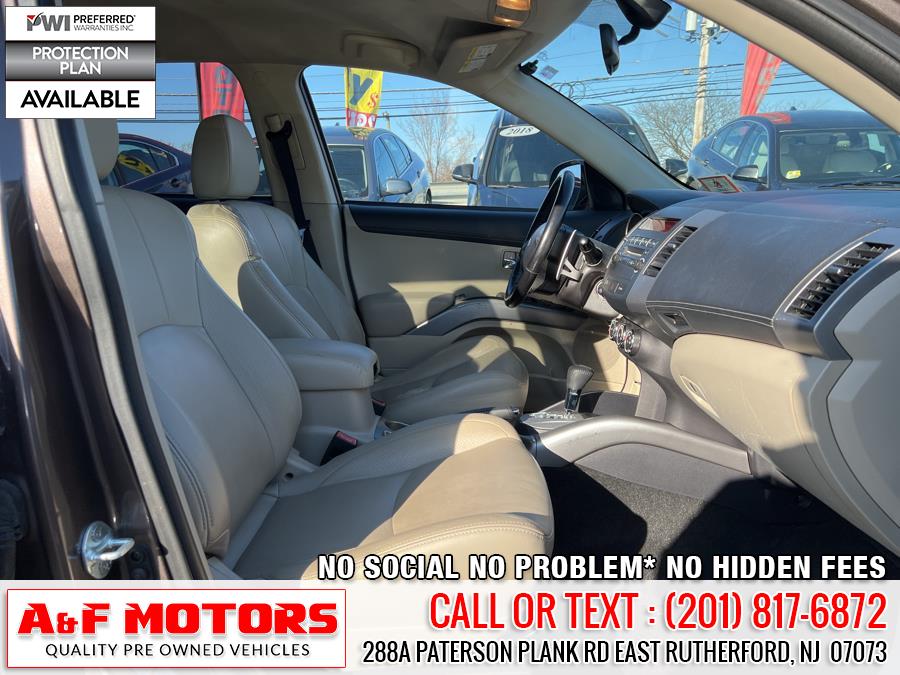 2010 Mitsubishi Outlander 4WD 4dr XLS, available for sale in East Rutherford, New Jersey | A&F Motors LLC. East Rutherford, New Jersey 2010 Mitsubishi Outlander 4WD 4dr XLS, available for sale in East Rutherford, New Jersey | A&F Motors LLC. East Rutherford, New Jersey
