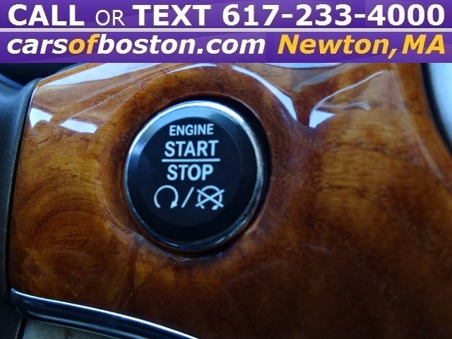 2012 Jeep Grand Cherokee 4WD 4dr Overland, available for sale in Newton, Massachusetts | Jacob Auto Sales. Newton, Massachusetts 2012 Jeep Grand Cherokee 4WD 4dr Overland, available for sale in Newton, Massachusetts | Jacob Auto Sales. Newton, Massachusetts