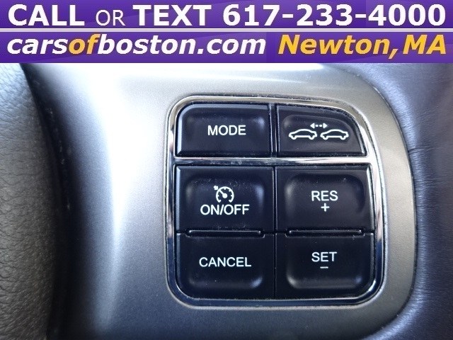 2012 Jeep Grand Cherokee 4WD 4dr Overland, available for sale in Newton, Massachusetts | Jacob Auto Sales. Newton, Massachusetts 2012 Jeep Grand Cherokee 4WD 4dr Overland, available for sale in Newton, Massachusetts | Jacob Auto Sales. Newton, Massachusetts