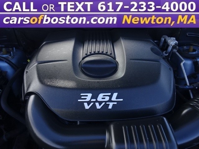 2012 Jeep Grand Cherokee 4WD 4dr Overland, available for sale in Newton, Massachusetts | Jacob Auto Sales. Newton, Massachusetts 2012 Jeep Grand Cherokee 4WD 4dr Overland, available for sale in Newton, Massachusetts | Jacob Auto Sales. Newton, Massachusetts