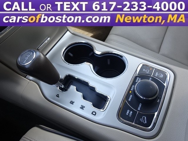2012 Jeep Grand Cherokee 4WD 4dr Overland, available for sale in Newton, Massachusetts | Jacob Auto Sales. Newton, Massachusetts 2012 Jeep Grand Cherokee 4WD 4dr Overland, available for sale in Newton, Massachusetts | Jacob Auto Sales. Newton, Massachusetts
