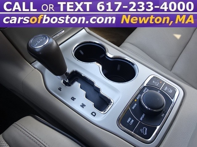 2012 Jeep Grand Cherokee 4WD 4dr Overland, available for sale in Newton, Massachusetts | Jacob Auto Sales. Newton, Massachusetts 2012 Jeep Grand Cherokee 4WD 4dr Overland, available for sale in Newton, Massachusetts | Jacob Auto Sales. Newton, Massachusetts