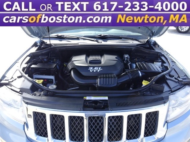 2012 Jeep Grand Cherokee 4WD 4dr Overland, available for sale in Newton, Massachusetts | Jacob Auto Sales. Newton, Massachusetts 2012 Jeep Grand Cherokee 4WD 4dr Overland, available for sale in Newton, Massachusetts | Jacob Auto Sales. Newton, Massachusetts