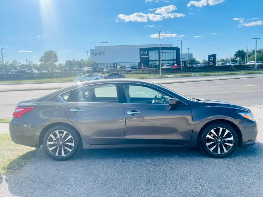 2017 Nissan Altima 2017.5 2.5 SR Sedan, available for sale in Orlando, Florida | 2 Car Pros. Orlando, Florida 2017 Nissan Altima 2017.5 2.5 SR Sedan, available for sale in Orlando, Florida | 2 Car Pros. Orlando, Florida