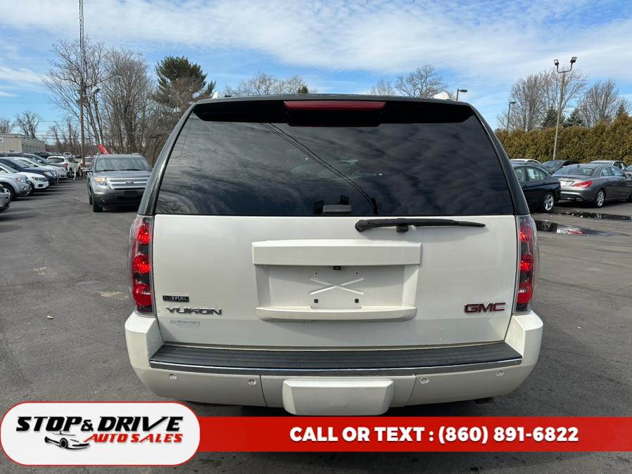 2009 GMC Yukon Denali AWD 4dr, available for sale in East Windsor, Connecticut | Stop & Drive Auto Sales. East Windsor, Connecticut 2009 GMC Yukon Denali AWD 4dr, available for sale in East Windsor, Connecticut | Stop & Drive Auto Sales. East Windsor, Connecticut