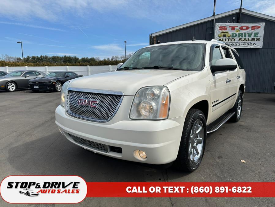 2009 GMC Yukon Denali AWD 4dr, available for sale in East Windsor, Connecticut | Stop & Drive Auto Sales. East Windsor, Connecticut