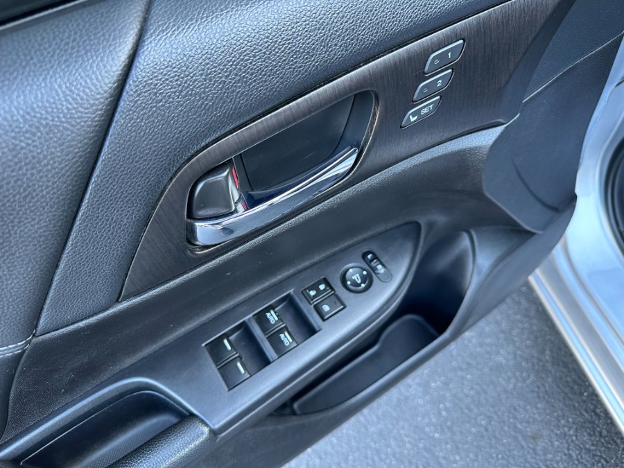 2013 Honda Accord Sdn 4dr V6 Auto EX-L, available for sale in Paterson, New Jersey | DZ Automall. Paterson, New Jersey 2013 Honda Accord Sdn 4dr V6 Auto EX-L, available for sale in Paterson, New Jersey | DZ Automall. Paterson, New Jersey