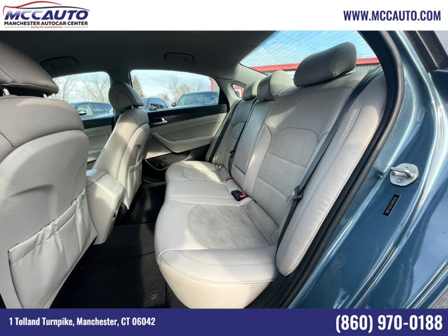 2015 Hyundai Sonata 4dr Sdn 2.4L Sport, available for sale in Manchester, Connecticut | Manchester Autocar Center. Manchester, Connecticut 2015 Hyundai Sonata 4dr Sdn 2.4L Sport, available for sale in Manchester, Connecticut | Manchester Autocar Center. Manchester, Connecticut