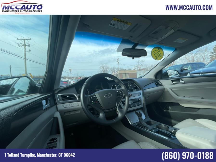 2015 Hyundai Sonata 4dr Sdn 2.4L Sport, available for sale in Manchester, Connecticut | Manchester Autocar Center. Manchester, Connecticut 2015 Hyundai Sonata 4dr Sdn 2.4L Sport, available for sale in Manchester, Connecticut | Manchester Autocar Center. Manchester, Connecticut