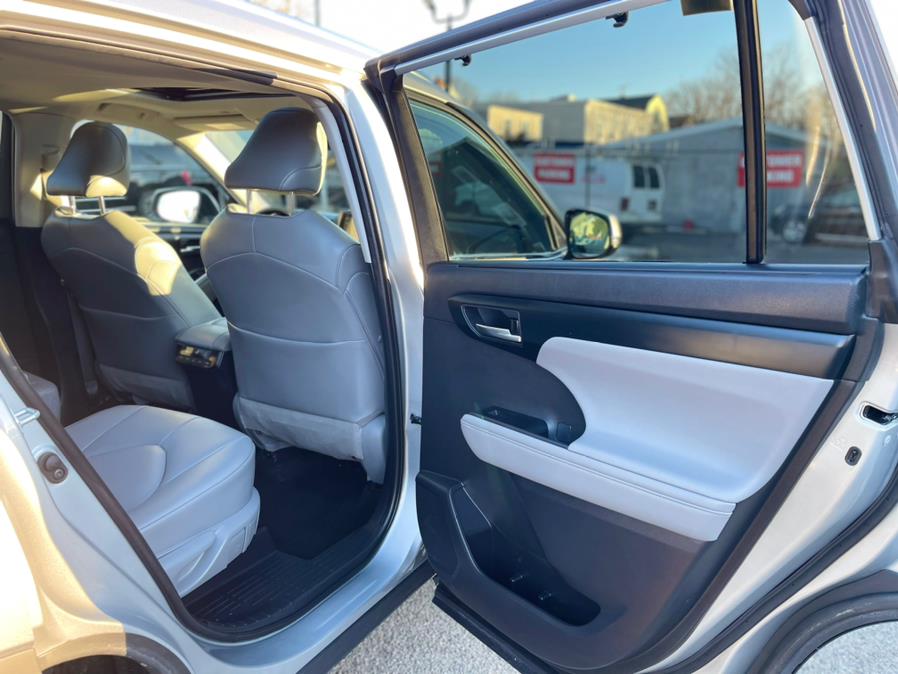 2021 Toyota Highlander XLE FWD (Natl), available for sale in Irvington , New Jersey | Auto Haus of Irvington Corp. Irvington , New Jersey 2021 Toyota Highlander XLE FWD (Natl), available for sale in Irvington , New Jersey | Auto Haus of Irvington Corp. Irvington , New Jersey