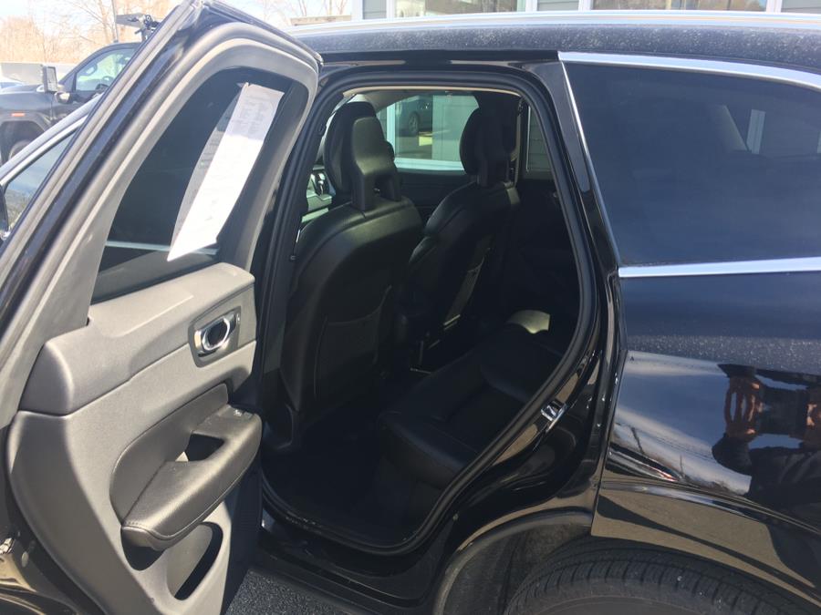 2018 Volvo XC60 T5 AWD Momentum, available for sale in Searsport, Maine | Searsport Motor Company. Searsport, Maine 2018 Volvo XC60 T5 AWD Momentum, available for sale in Searsport, Maine | Searsport Motor Company. Searsport, Maine
