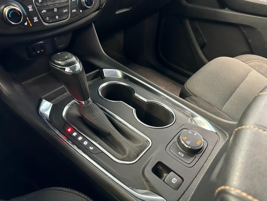2019 Chevrolet Traverse AWD 4dr LT Cloth w/1LT, available for sale in Inwood, New York | 5 Towns Drive. Inwood, New York 2019 Chevrolet Traverse AWD 4dr LT Cloth w/1LT, available for sale in Inwood, New York | 5 Towns Drive. Inwood, New York