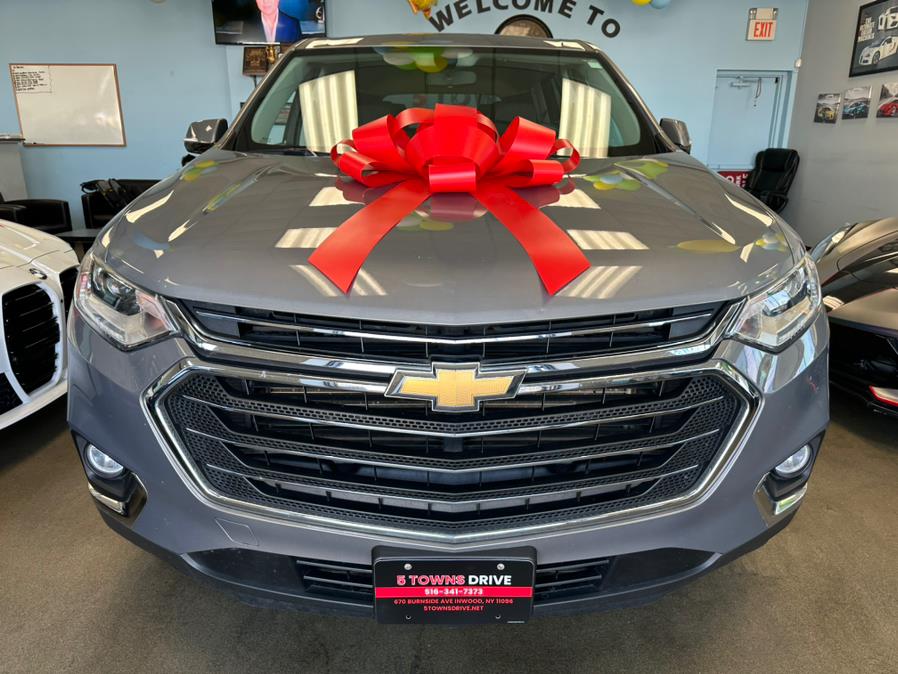 2019 Chevrolet Traverse AWD 4dr LT Cloth w/1LT, available for sale in Inwood, New York | 5 Towns Drive. Inwood, New York 2019 Chevrolet Traverse AWD 4dr LT Cloth w/1LT, available for sale in Inwood, New York | 5 Towns Drive. Inwood, New York