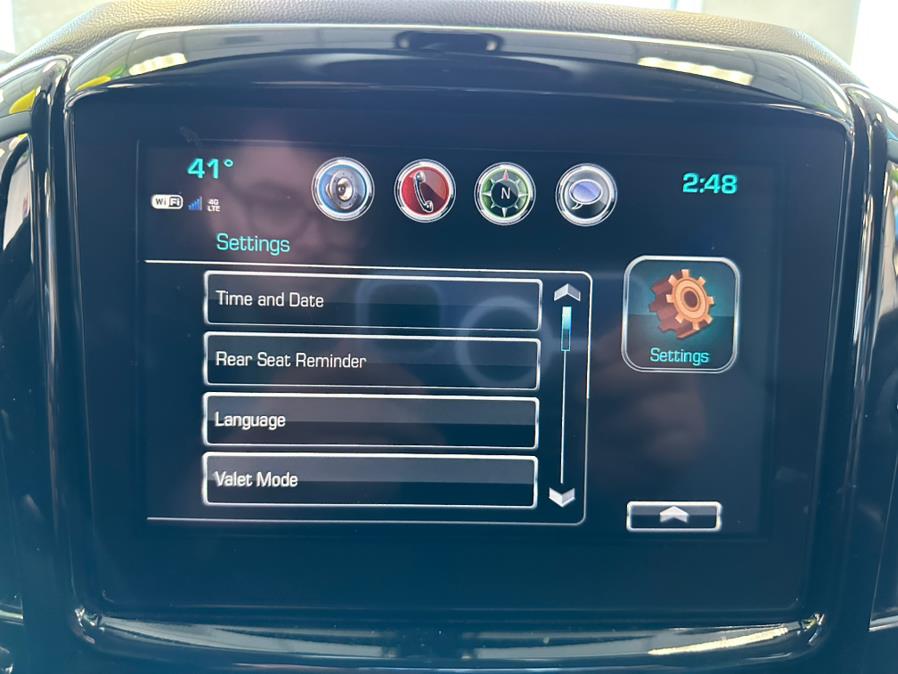 2019 Chevrolet Traverse AWD 4dr LT Cloth w/1LT, available for sale in Inwood, New York | 5 Towns Drive. Inwood, New York 2019 Chevrolet Traverse AWD 4dr LT Cloth w/1LT, available for sale in Inwood, New York | 5 Towns Drive. Inwood, New York