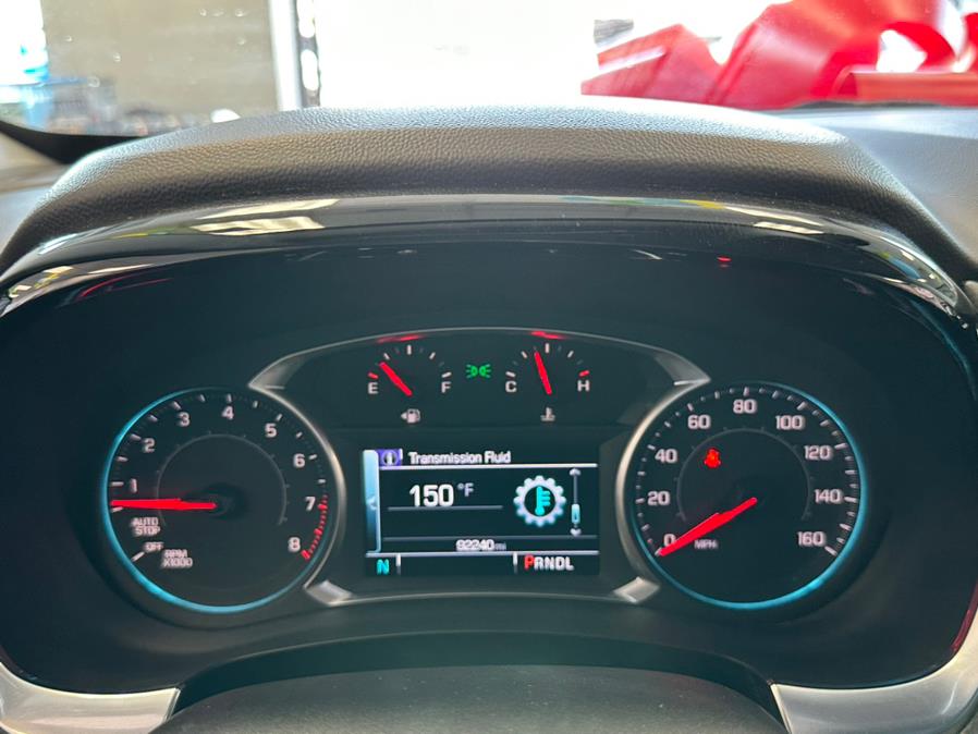 2019 Chevrolet Traverse AWD 4dr LT Cloth w/1LT, available for sale in Inwood, New York | 5 Towns Drive. Inwood, New York 2019 Chevrolet Traverse AWD 4dr LT Cloth w/1LT, available for sale in Inwood, New York | 5 Towns Drive. Inwood, New York