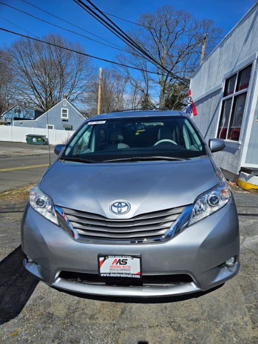 2013 Toyota Sienna 5dr 7-Pass Van V6 XLE AWD (Natl), available for sale in Milford, Connecticut | Adonai Auto Sales LLC. Milford, Connecticut