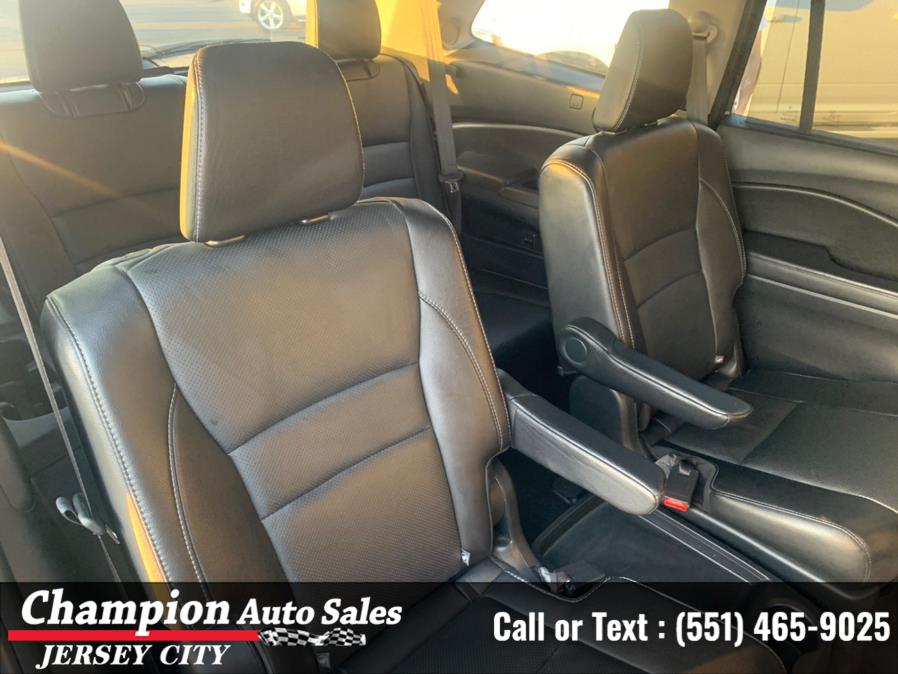 2017 Honda Pilot Elite AWD, available for sale in Jersey City, New Jersey | Champion Auto Sales. Jersey City, New Jersey