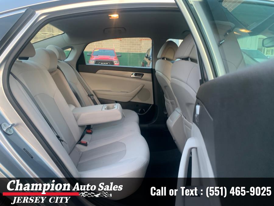 2016 Hyundai Sonata 4dr Sdn 2.4L SE, available for sale in Jersey City, New Jersey | Champion Auto Sales. Jersey City, New Jersey