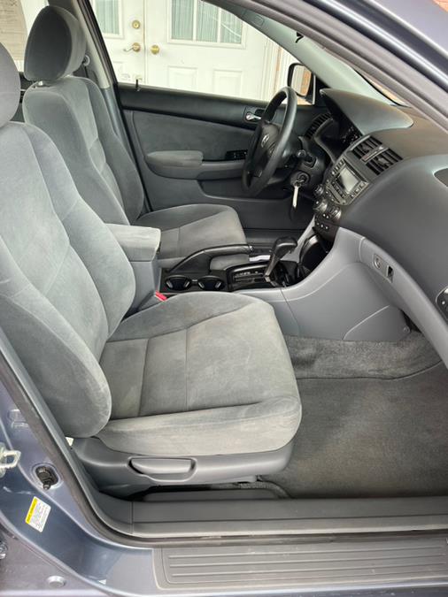 2007 Honda Accord Sdn 4dr I4 AT LX SE, available for sale in New Britain, Connecticut | Supreme Automotive. New Britain, Connecticut 2007 Honda Accord Sdn 4dr I4 AT LX SE, available for sale in New Britain, Connecticut | Supreme Automotive. New Britain, Connecticut