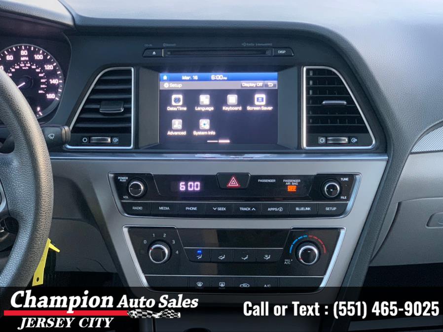 2016 Hyundai Sonata 4dr Sdn 2.4L SE, available for sale in Jersey City, New Jersey | Champion Auto Sales of JC. Jersey City, New Jersey 2016 Hyundai Sonata 4dr Sdn 2.4L SE, available for sale in Jersey City, New Jersey | Champion Auto Sales of JC. Jersey City, New Jersey