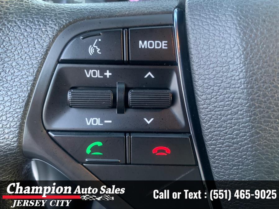 2016 Hyundai Sonata 4dr Sdn 2.4L SE, available for sale in Jersey City, New Jersey | Champion Auto Sales of JC. Jersey City, New Jersey 2016 Hyundai Sonata 4dr Sdn 2.4L SE, available for sale in Jersey City, New Jersey | Champion Auto Sales of JC. Jersey City, New Jersey