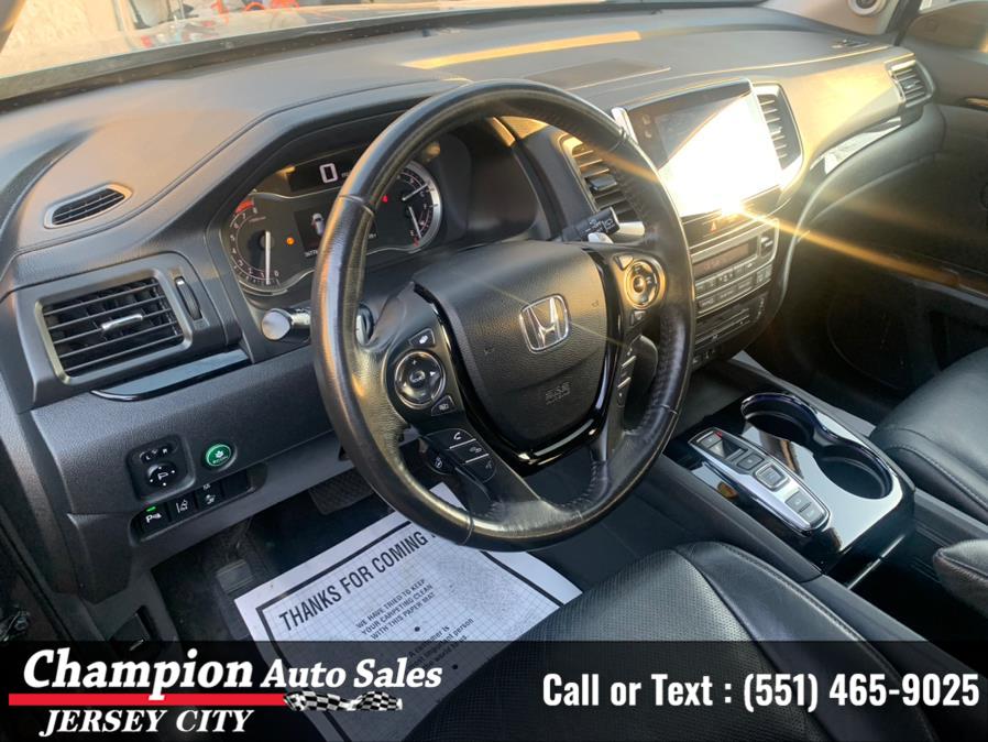 2017 Honda Pilot Elite AWD, available for sale in Jersey City, New Jersey | Champion Auto Sales of JC. Jersey City, New Jersey 2017 Honda Pilot Elite AWD, available for sale in Jersey City, New Jersey | Champion Auto Sales of JC. Jersey City, New Jersey
