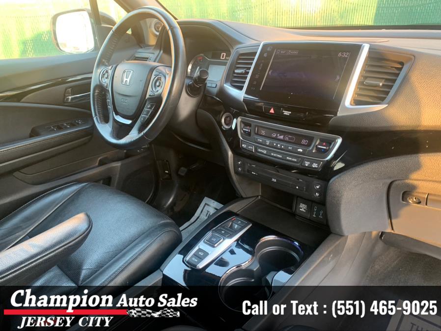 2017 Honda Pilot Elite AWD, available for sale in Jersey City, New Jersey | Champion Auto Sales of JC. Jersey City, New Jersey 2017 Honda Pilot Elite AWD, available for sale in Jersey City, New Jersey | Champion Auto Sales of JC. Jersey City, New Jersey