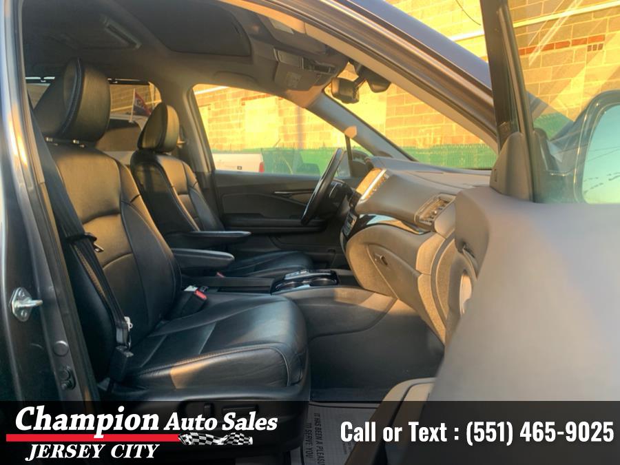 2017 Honda Pilot Elite AWD, available for sale in Jersey City, New Jersey | Champion Auto Sales of JC. Jersey City, New Jersey 2017 Honda Pilot Elite AWD, available for sale in Jersey City, New Jersey | Champion Auto Sales of JC. Jersey City, New Jersey