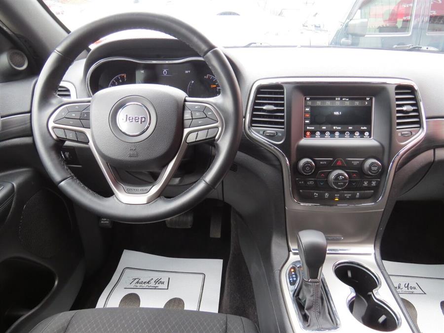 2019 Jeep Grand Cherokee Laredo E 4x4 4dr SUV, available for sale in Auburn, Maine | Lake City Exports Inc. Auburn, Maine 2019 Jeep Grand Cherokee Laredo E 4x4 4dr SUV, available for sale in Auburn, Maine | Lake City Exports Inc. Auburn, Maine
