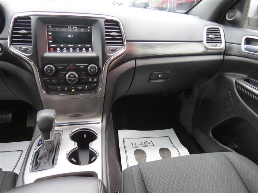 2019 Jeep Grand Cherokee Laredo E 4x4 4dr SUV, available for sale in Auburn, Maine | Lake City Exports Inc. Auburn, Maine 2019 Jeep Grand Cherokee Laredo E 4x4 4dr SUV, available for sale in Auburn, Maine | Lake City Exports Inc. Auburn, Maine