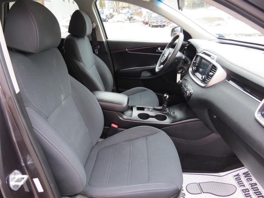 2018 Kia Sorento LX AWD 4dr SUV, available for sale in Auburn, Maine | Lake City Exports Inc. Auburn, Maine 2018 Kia Sorento LX AWD 4dr SUV, available for sale in Auburn, Maine | Lake City Exports Inc. Auburn, Maine