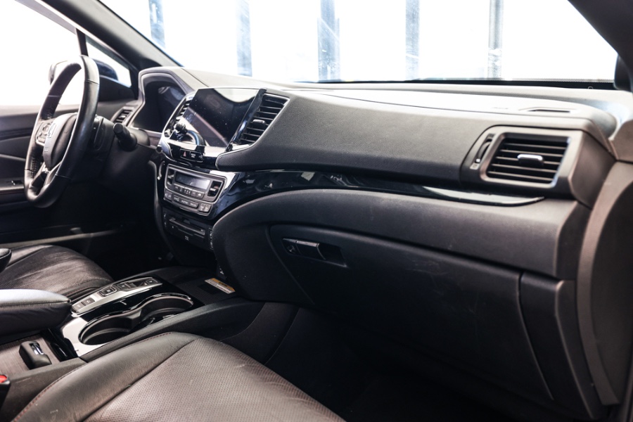 2021 Honda Pilot Black Edition AWD, available for sale in ELMONT, New York | 26 Motors Long Island. ELMONT, New York 2021 Honda Pilot Black Edition AWD, available for sale in ELMONT, New York | 26 Motors Long Island. ELMONT, New York