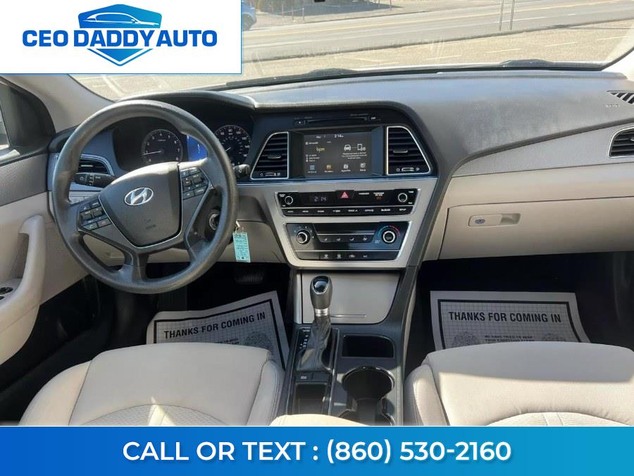 2016 Hyundai Sonata 4dr Sdn 2.4L SE, available for sale in Online only, Connecticut | CEO DADDY AUTO. Online only, Connecticut 2016 Hyundai Sonata 4dr Sdn 2.4L SE, available for sale in Online only, Connecticut | CEO DADDY AUTO. Online only, Connecticut