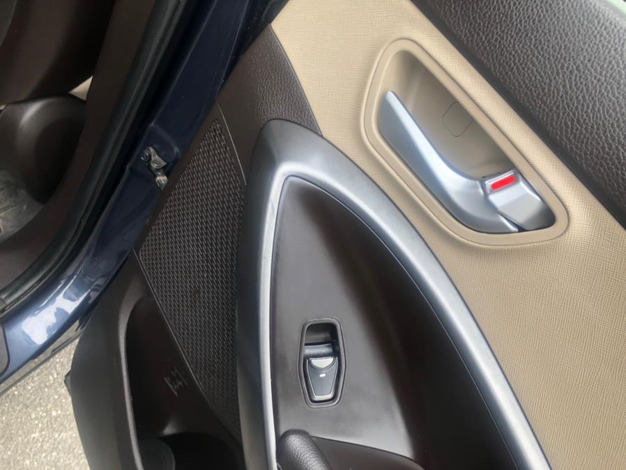 2017 Hyundai Santa Fe Sport 2.4L Auto AWD, available for sale in Irvington, New Jersey | Elis Motors Corp. Irvington, New Jersey 2017 Hyundai Santa Fe Sport 2.4L Auto AWD, available for sale in Irvington, New Jersey | Elis Motors Corp. Irvington, New Jersey