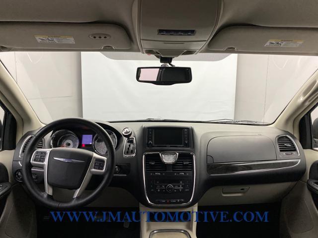 2015 Chrysler Town & Country 4dr Wgn Touring-L, available for sale in Naugatuck, Connecticut | J&M Automotive Sls&Svc LLC. Naugatuck, Connecticut 2015 Chrysler Town & Country 4dr Wgn Touring-L, available for sale in Naugatuck, Connecticut | J&M Automotive Sls&Svc LLC. Naugatuck, Connecticut