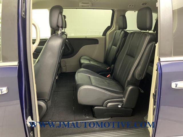 2015 Chrysler Town & Country 4dr Wgn Touring-L, available for sale in Naugatuck, Connecticut | J&M Automotive Sls&Svc LLC. Naugatuck, Connecticut 2015 Chrysler Town & Country 4dr Wgn Touring-L, available for sale in Naugatuck, Connecticut | J&M Automotive Sls&Svc LLC. Naugatuck, Connecticut