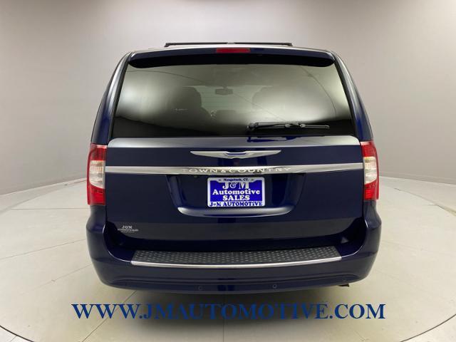 2015 Chrysler Town & Country 4dr Wgn Touring-L, available for sale in Naugatuck, Connecticut | J&M Automotive Sls&Svc LLC. Naugatuck, Connecticut 2015 Chrysler Town & Country 4dr Wgn Touring-L, available for sale in Naugatuck, Connecticut | J&M Automotive Sls&Svc LLC. Naugatuck, Connecticut