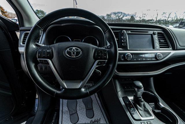 2017 Toyota Highlander , available for sale in Great Neck, New York | Camy Cars. Great Neck, New York 2017 Toyota Highlander , available for sale in Great Neck, New York | Camy Cars. Great Neck, New York