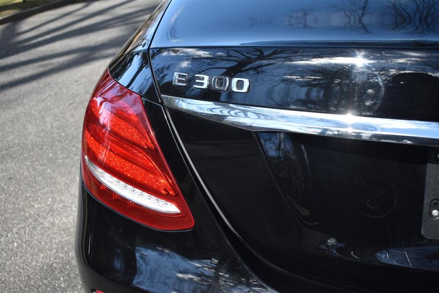 2019 Mercedes-benz E-class E 300 4MATIC AWD 4dr Sedan, available for sale in Great Neck, New York | Camy Cars. Great Neck, New York 2019 Mercedes-benz E-class E 300 4MATIC AWD 4dr Sedan, available for sale in Great Neck, New York | Camy Cars. Great Neck, New York