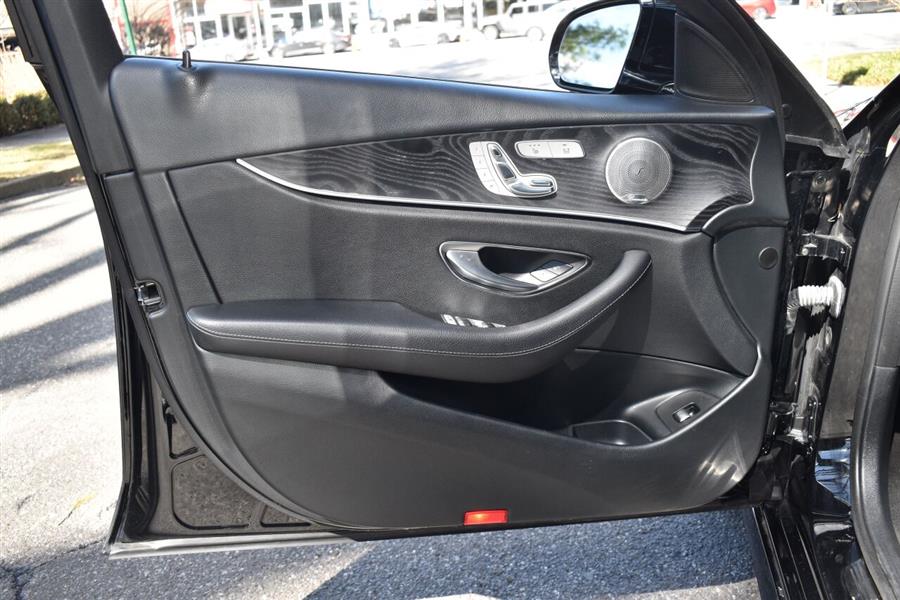 2019 Mercedes-benz E-class E 300 4MATIC AWD 4dr Sedan, available for sale in Great Neck, New York | Camy Cars. Great Neck, New York 2019 Mercedes-benz E-class E 300 4MATIC AWD 4dr Sedan, available for sale in Great Neck, New York | Camy Cars. Great Neck, New York