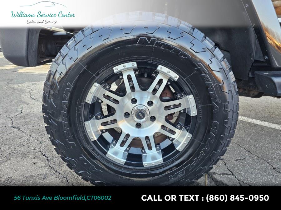 2012 Jeep Wrangler Unlimited 4WD 4dr Sahara, available for sale in Bloomfield, Connecticut | Williams Service Center. Bloomfield, Connecticut 2012 Jeep Wrangler Unlimited 4WD 4dr Sahara, available for sale in Bloomfield, Connecticut | Williams Service Center. Bloomfield, Connecticut