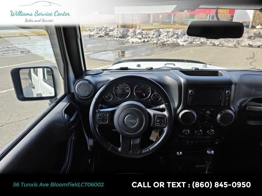 2015 Jeep Wrangler Unlimited 4WD 4dr Sport, available for sale in Bloomfield, Connecticut | Williams Service Center. Bloomfield, Connecticut 2015 Jeep Wrangler Unlimited 4WD 4dr Sport, available for sale in Bloomfield, Connecticut | Williams Service Center. Bloomfield, Connecticut