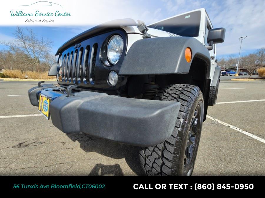 2015 Jeep Wrangler Unlimited 4WD 4dr Sport, available for sale in Bloomfield, Connecticut | Williams Service Center. Bloomfield, Connecticut 2015 Jeep Wrangler Unlimited 4WD 4dr Sport, available for sale in Bloomfield, Connecticut | Williams Service Center. Bloomfield, Connecticut