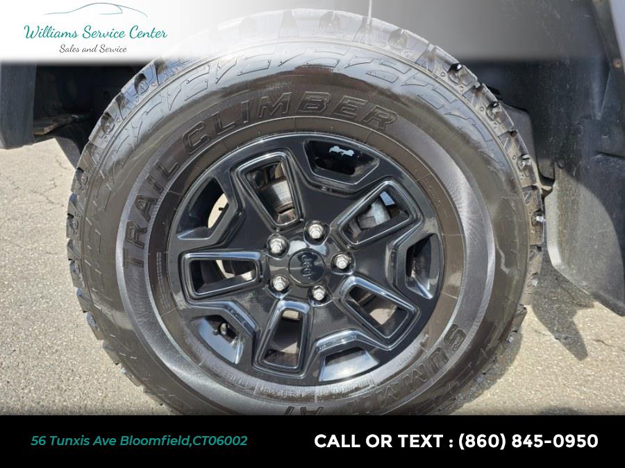 2015 Jeep Wrangler Unlimited 4WD 4dr Sport, available for sale in Bloomfield, Connecticut | Williams Service Center. Bloomfield, Connecticut 2015 Jeep Wrangler Unlimited 4WD 4dr Sport, available for sale in Bloomfield, Connecticut | Williams Service Center. Bloomfield, Connecticut